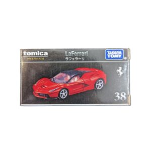 TOMICA LA FERRARI  1:64
