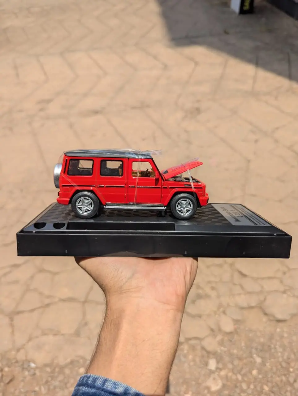 CCA 1/32 MERCEDES-BENZ G 350 D - Image 2