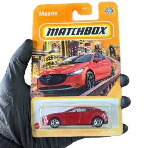 Matchbox 2019 Mazda 3 ( card damaged)
